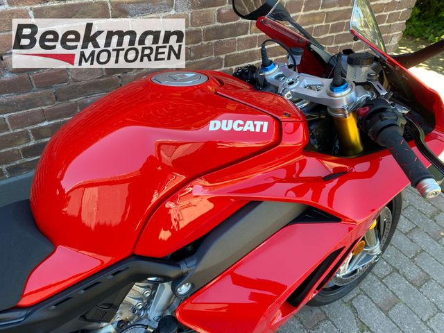 ducati - panigale-v4-s