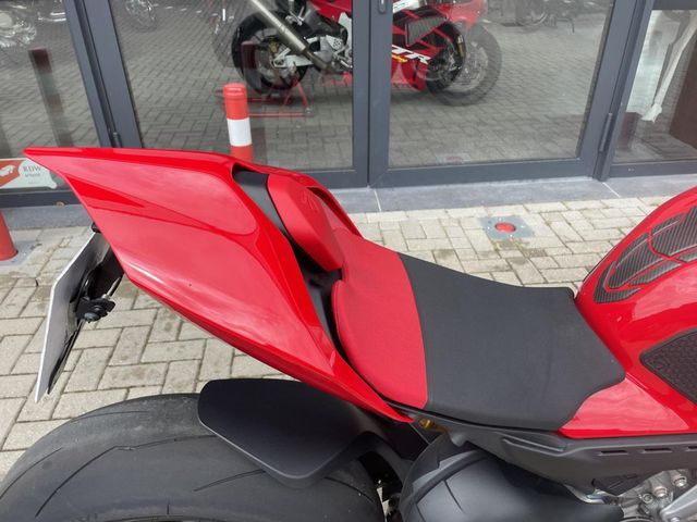 ducati - panigale-v4-s