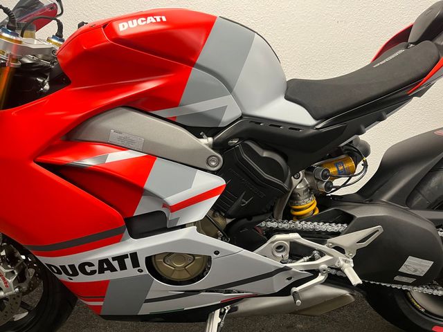 ducati - panigale-v4-s-corse