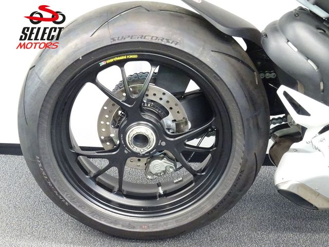 ducati - panigale-v4-s-corse