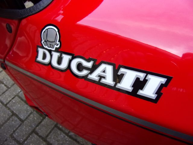 ducati - paso-750