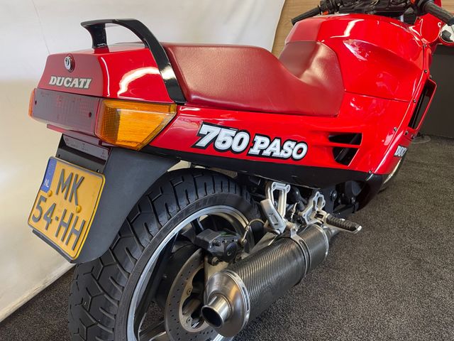ducati - paso-750