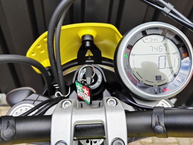 ducati - scrambler-flat-track-pro