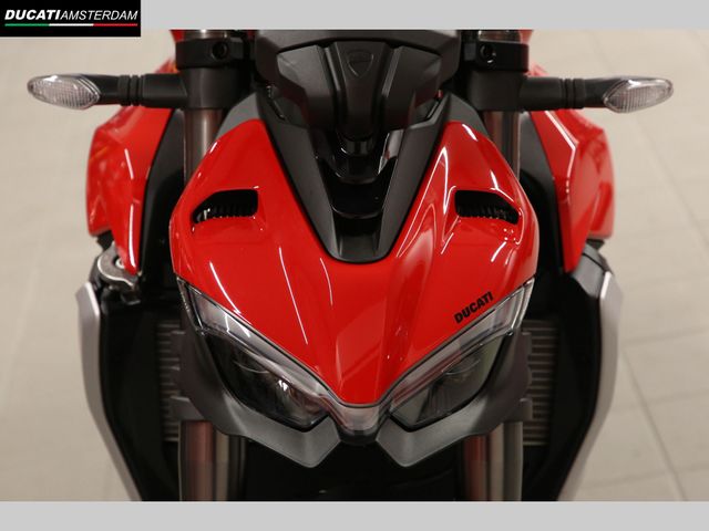 ducati - streetfighter-v2