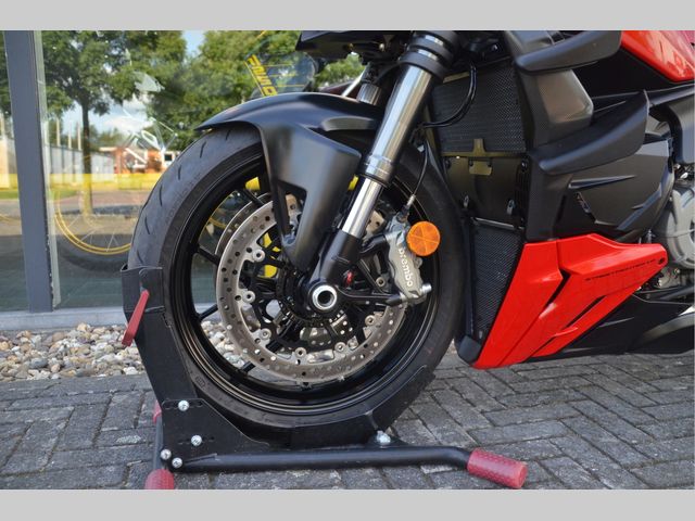 ducati - streetfighter-v2