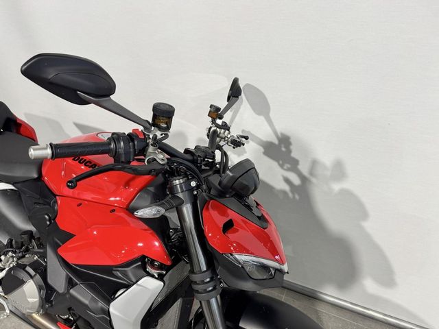 ducati - streetfighter-v2