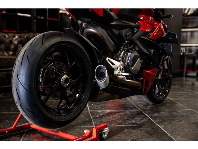 ducati - streetfighter-v2