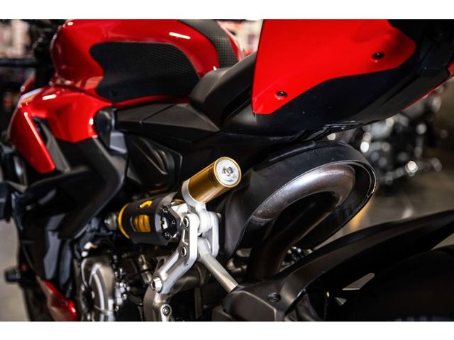 ducati - streetfighter-v2