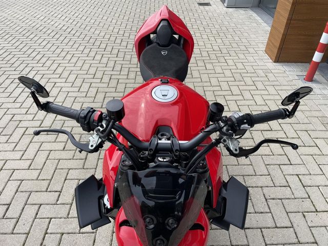 ducati - streetfighter-v2