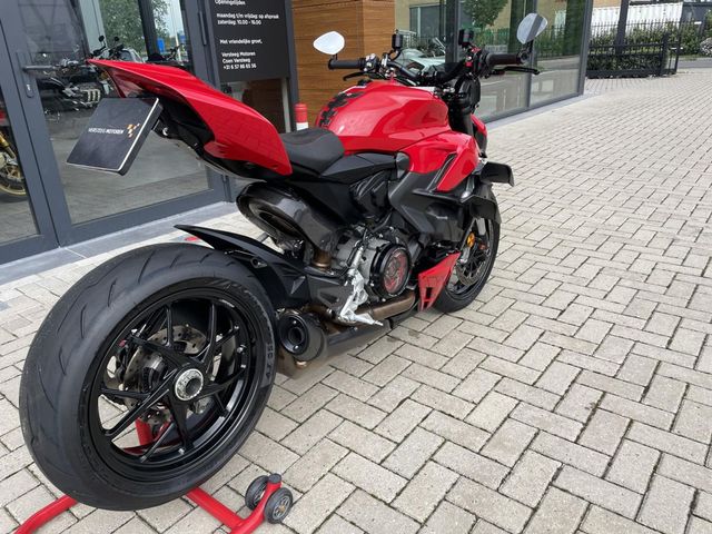 ducati - streetfighter-v2