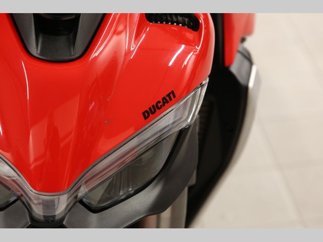 ducati - streetfighter-v2