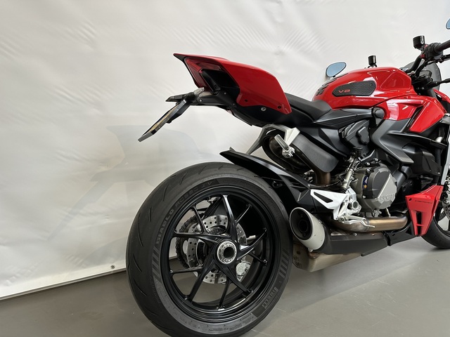 ducati - streetfighter-v2