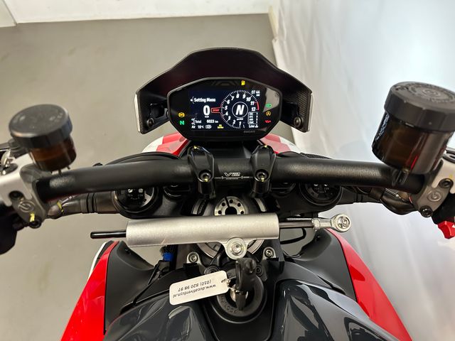 ducati - streetfighter-v2