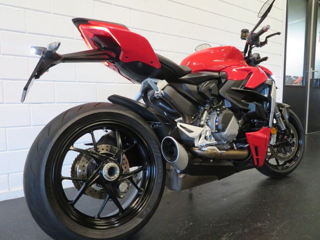 ducati - streetfighter-v2