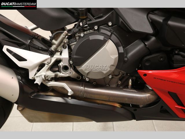 ducati - streetfighter-v2