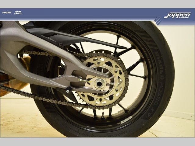 ducati - streetfighter-v2