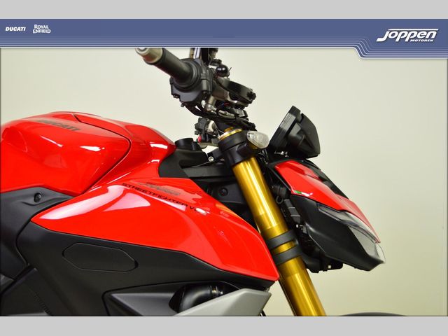 ducati - streetfighter-v2