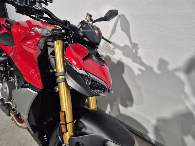 ducati - streetfighter-v2