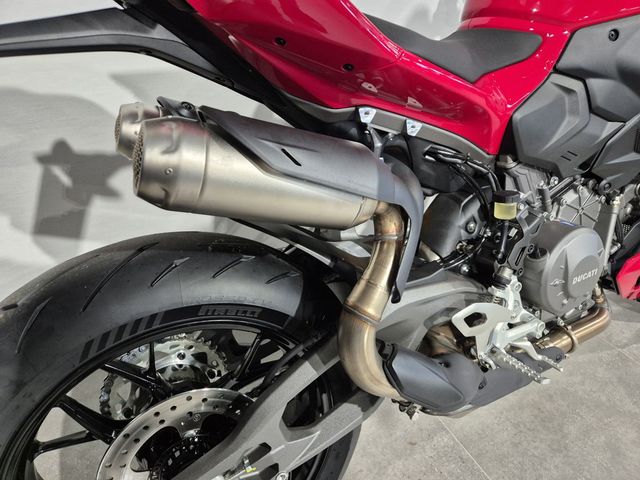 ducati - streetfighter-v2