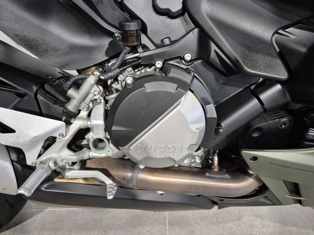 ducati - streetfighter-v2