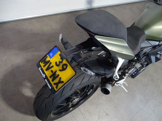 ducati - streetfighter-v2