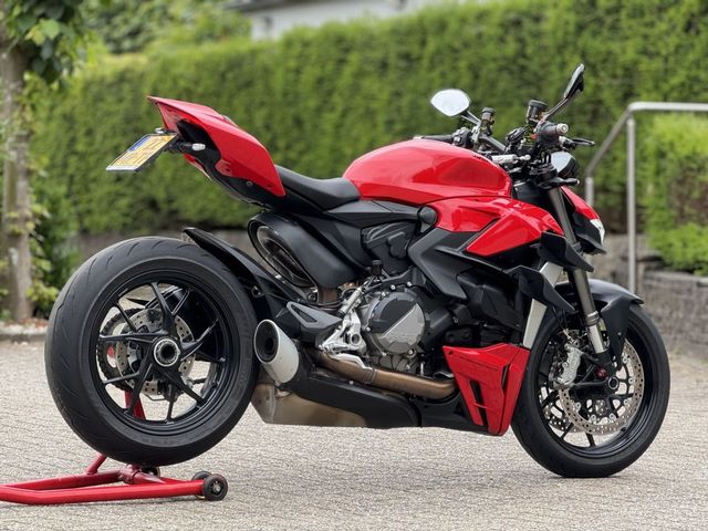 ducati - streetfighter-v2