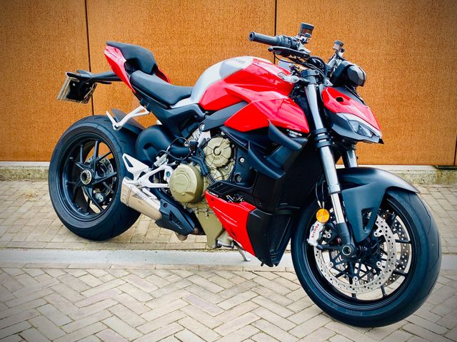 ducati - streetfighter-v4