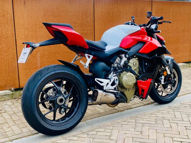 ducati - streetfighter-v4