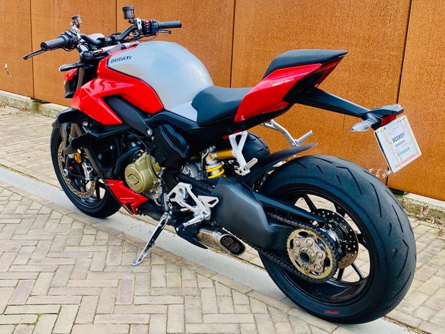 ducati - streetfighter-v4