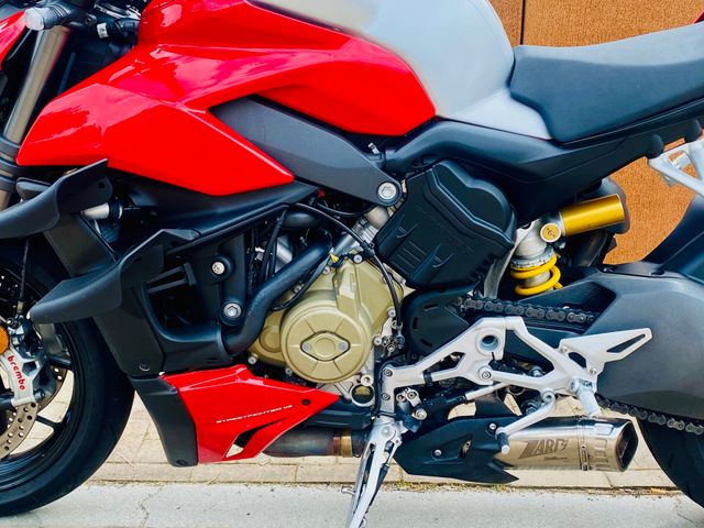 ducati - streetfighter-v4