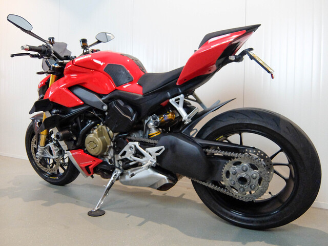 ducati - streetfighter-v4