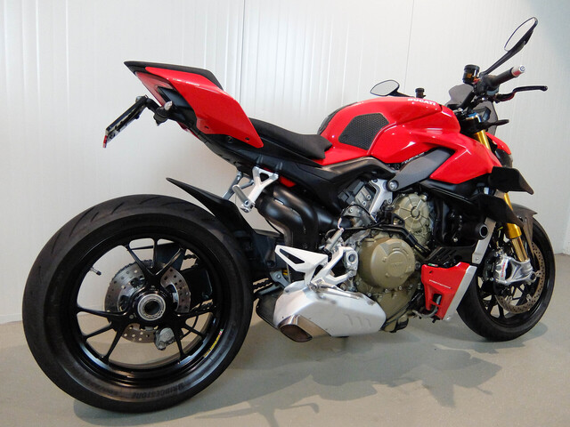 ducati - streetfighter-v4