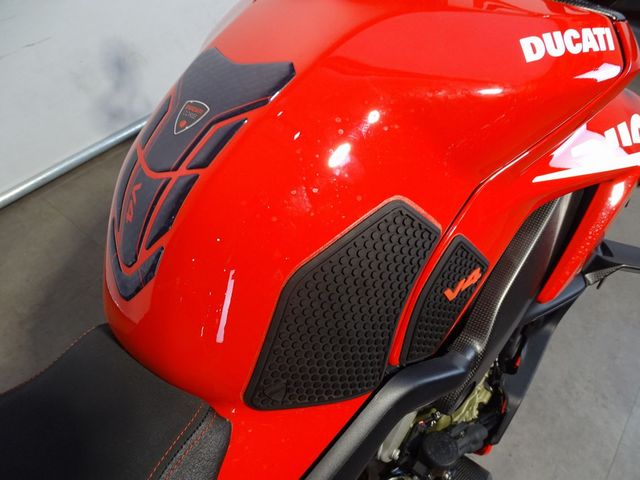 ducati - streetfighter-v4