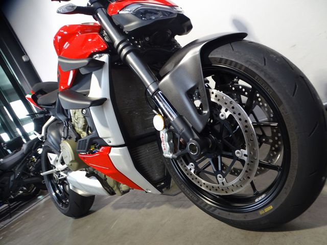 ducati - streetfighter-v4