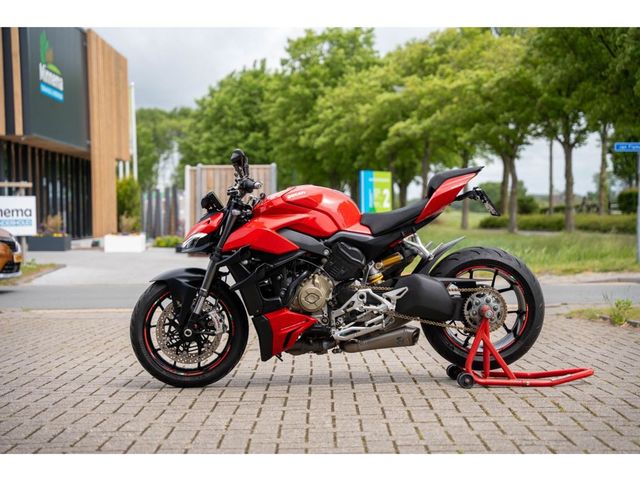 ducati - streetfighter-v4