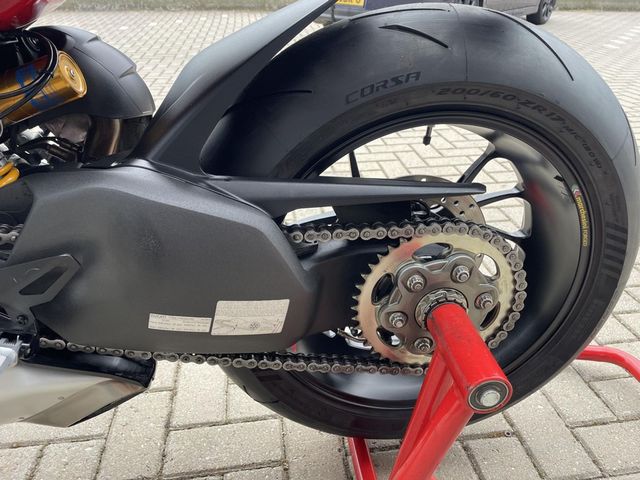 ducati - streetfighter-v4
