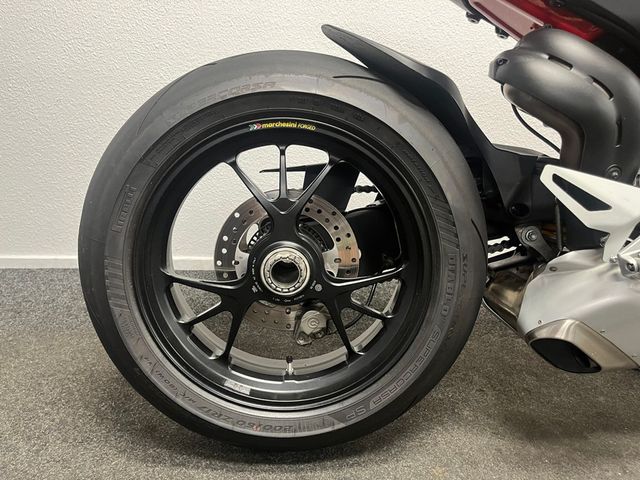 ducati - streetfighter-v4s