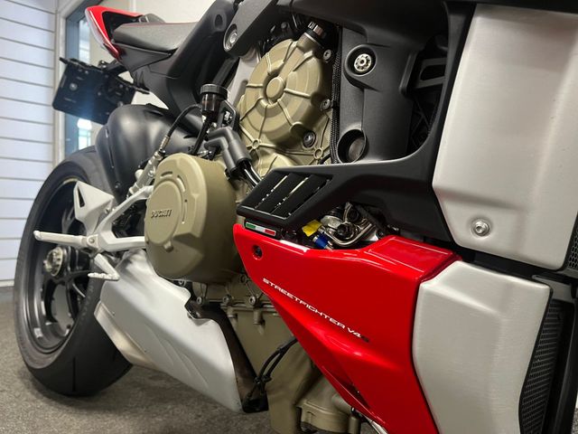 ducati - streetfighter-v4s