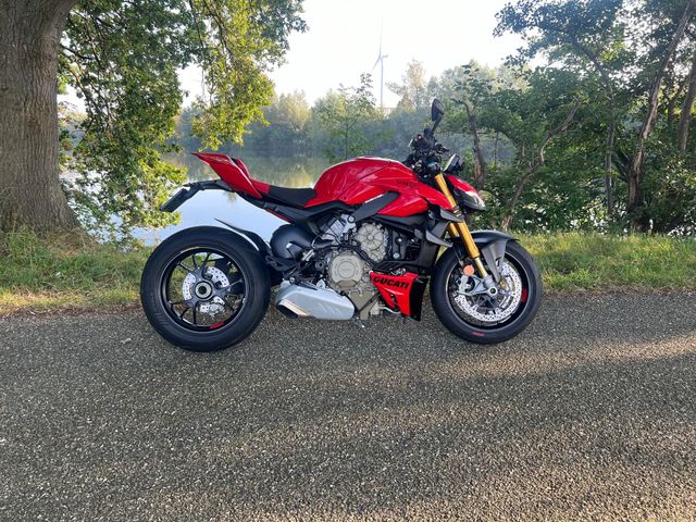 ducati - streetfighter-v4s