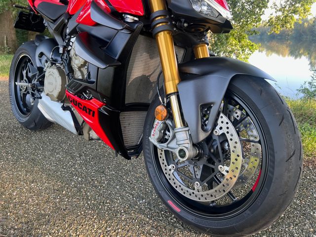 ducati - streetfighter-v4s