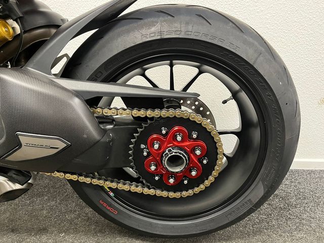 ducati - streetfighter-v4s