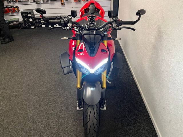 ducati - streetfighter-v4s