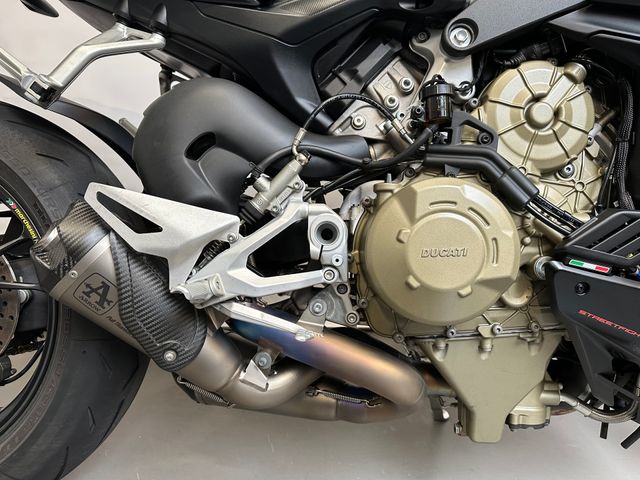 ducati - streetfighter-v4s