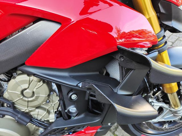 ducati - streetfighter-v4s