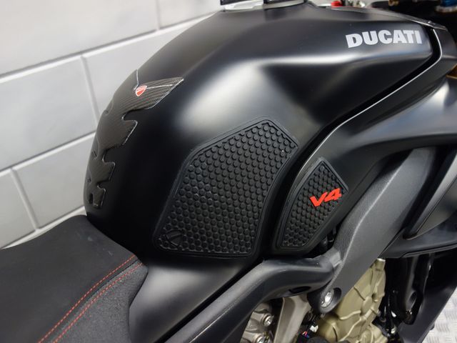 ducati - streetfighter-v4s