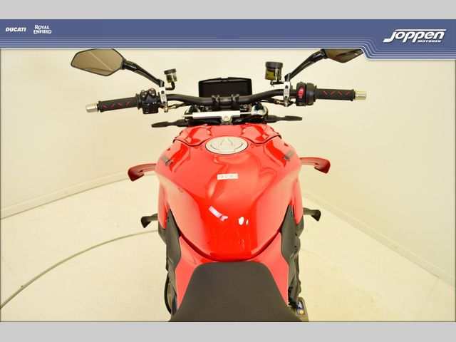 ducati - streetfighter-v4s