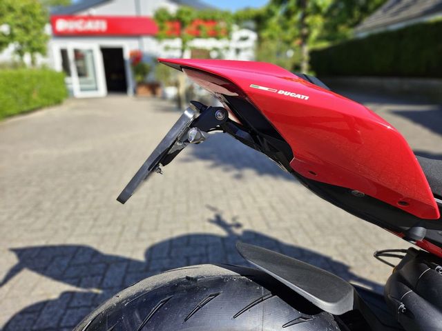 ducati - streetfighter-v4s