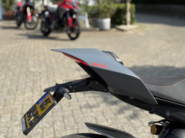 ducati - streetfighter-v4s