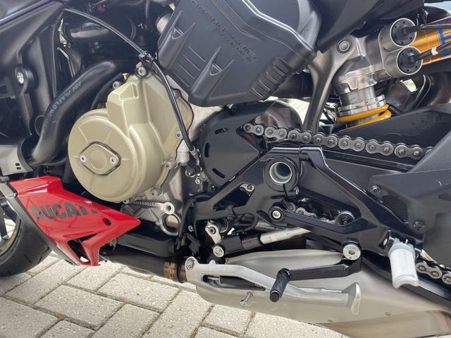 ducati - streetfighter-v4s