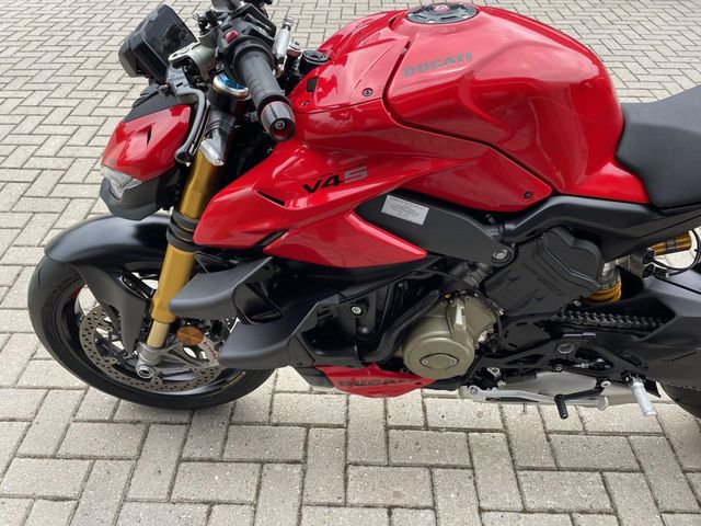 ducati - streetfighter-v4s